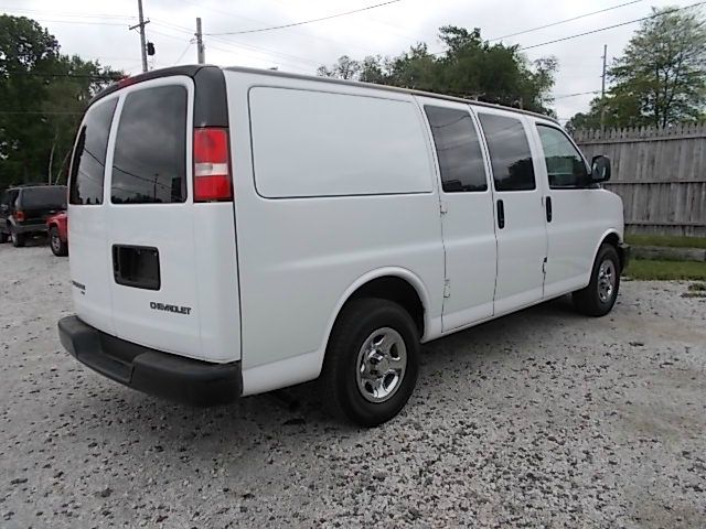 Chevrolet Express 2006 photo 2