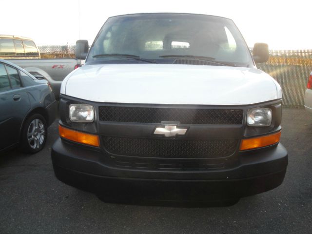 Chevrolet Express 2006 photo 2