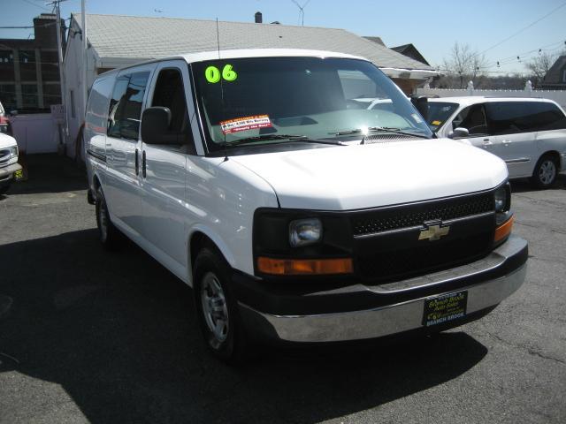 Chevrolet Express 2006 photo 2