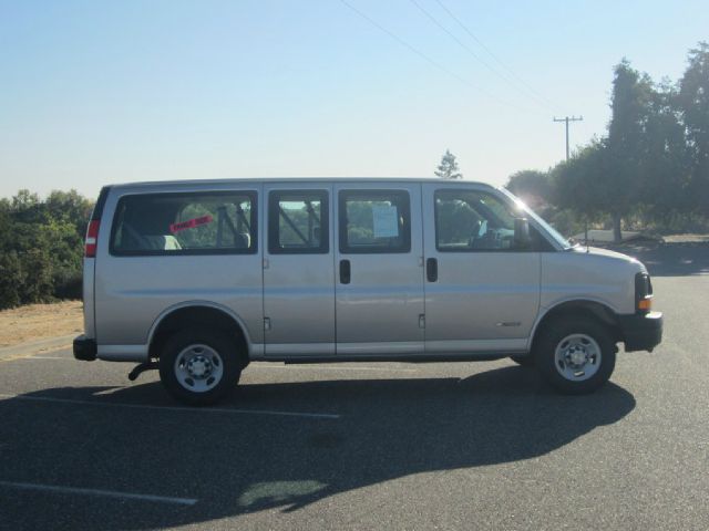 Chevrolet Express LS 4X4 Passenger Van