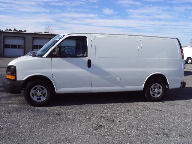 Chevrolet Express 2006 photo 2