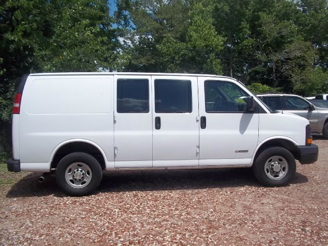 Chevrolet Express 2006 photo 2