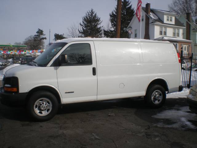 Chevrolet Express 2006 photo 2