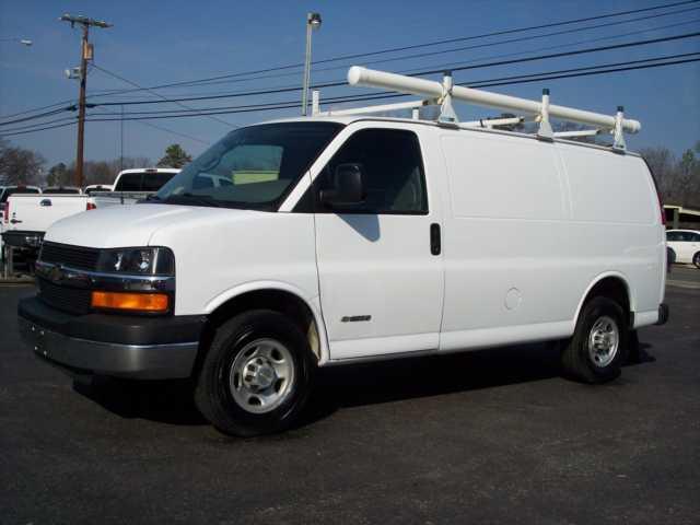 Chevrolet Express 2006 photo 2