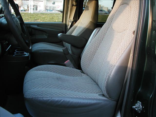 Chevrolet Express 2006 photo 2