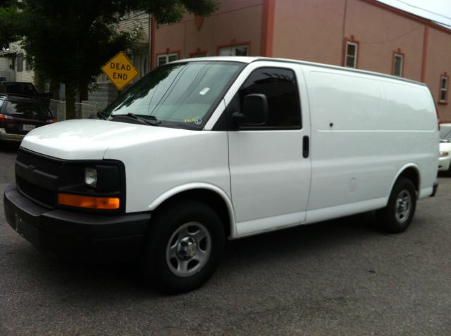 Chevrolet Express 2006 photo 2