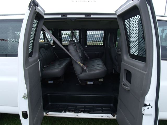 Chevrolet Express 2006 photo 2