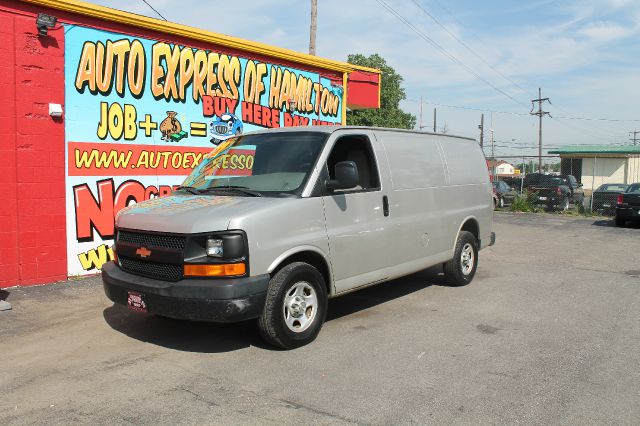 Chevrolet Express 750i 4dr Sdn Passenger Van