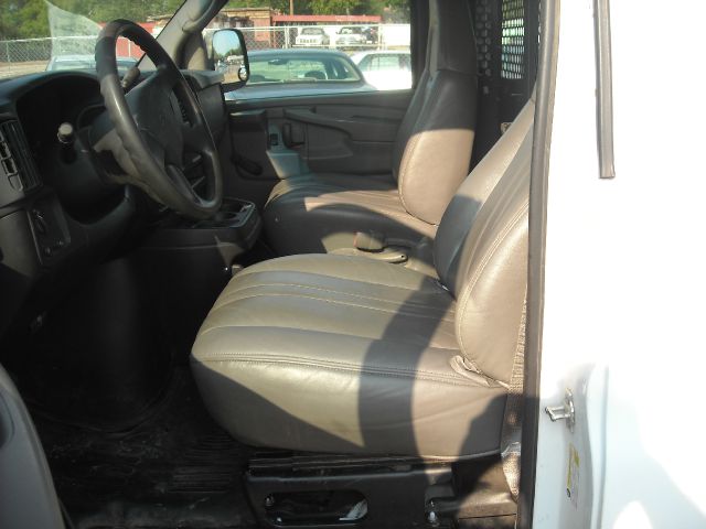 Chevrolet Express 2006 photo 2