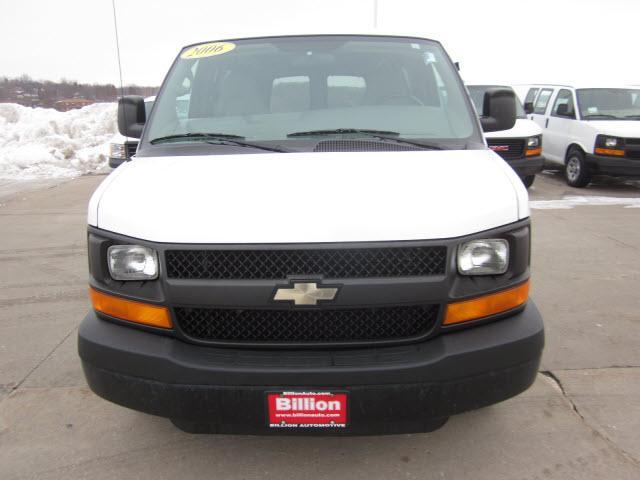 Chevrolet Express 2006 photo 2