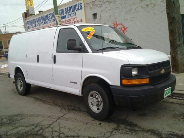 Chevrolet Express Overland 4X4 Passenger Van