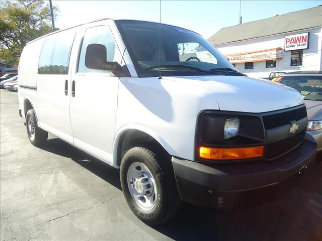 Chevrolet Express LS 4X4 Cargo Van