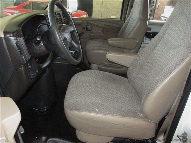 Chevrolet Express 2007 photo 21