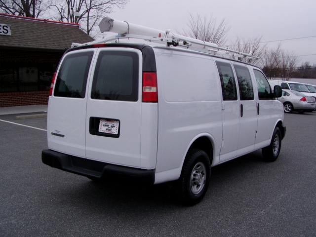 Chevrolet Express 2007 photo 2