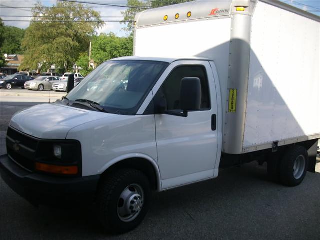 Chevrolet Express Base Passenger Van