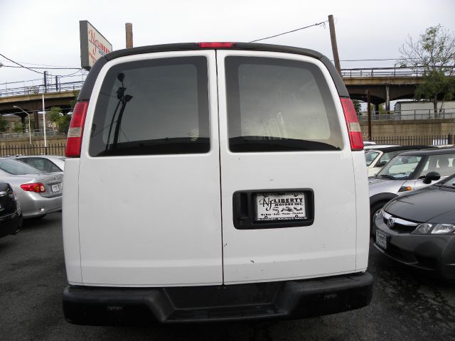 Chevrolet Express 2007 photo 2