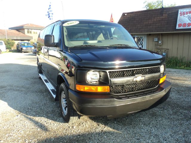 Chevrolet Express 2007 photo 2