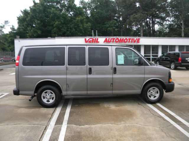 Chevrolet Express 2007 photo 2