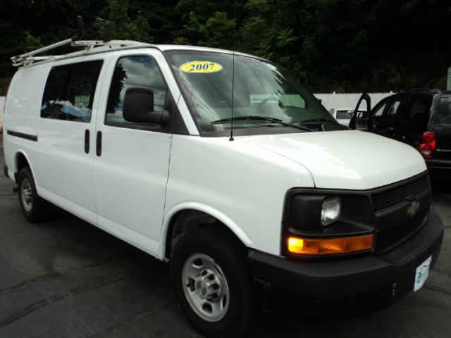 Chevrolet Express 2007 photo 2