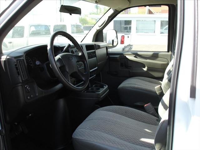 Chevrolet Express 2007 photo 2