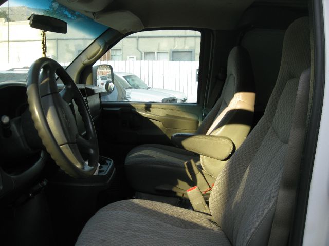 Chevrolet Express 2007 photo 2