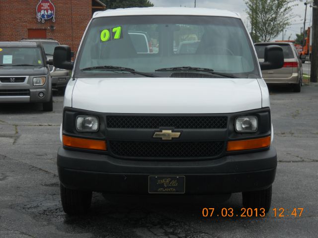 Chevrolet Express Coupe 4D Passenger Van