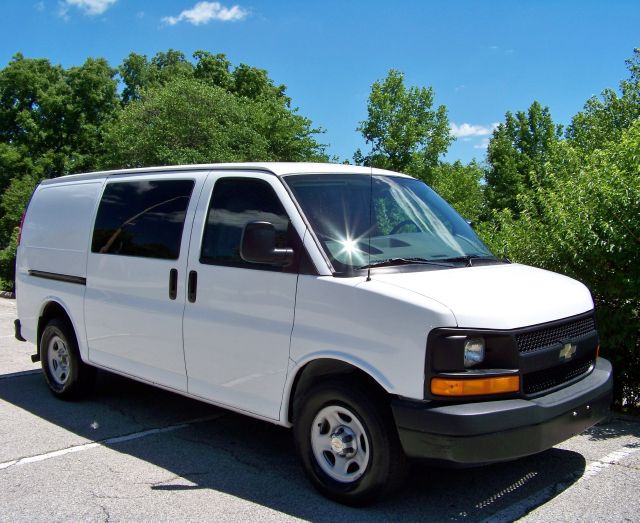 Chevrolet Express 2007 photo 2