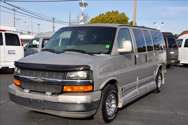 Chevrolet Express LS EXT Passenger Van