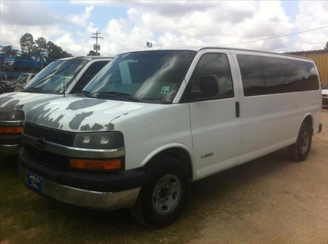 Chevrolet Express 114.6 XLT W/rear Door Privacy Glass Passenger Van