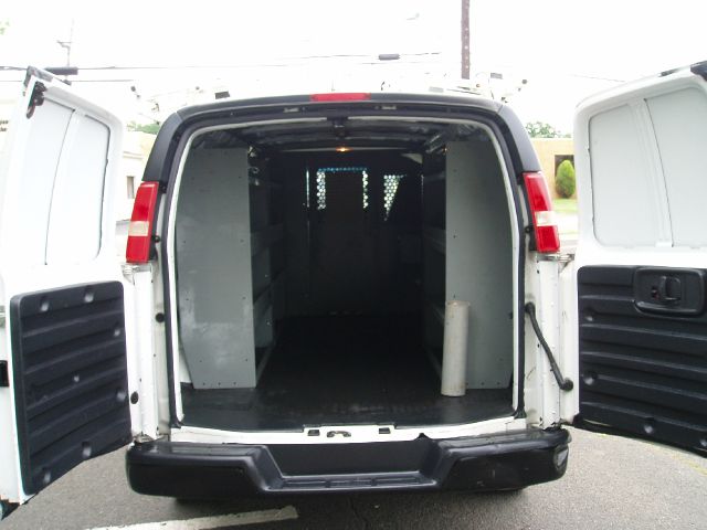 Chevrolet Express 2007 photo 2