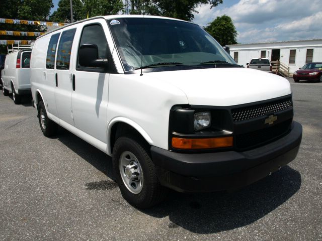 Chevrolet Express Coupe 4D Passenger Van