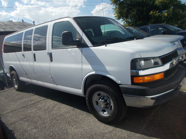 Chevrolet Express 2008 photo 2