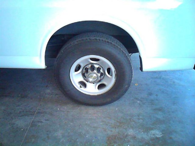 Chevrolet Express 2008 photo 2