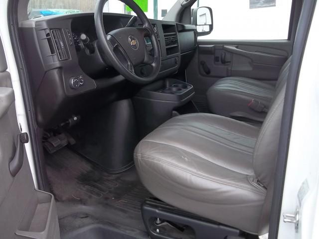 Chevrolet Express 2008 photo 2