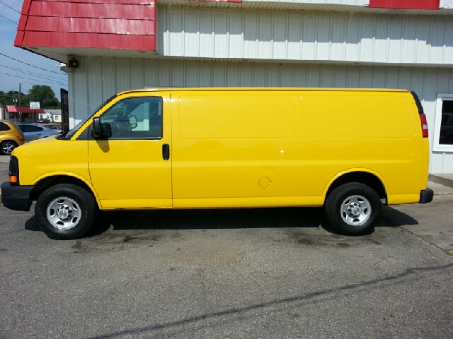 Chevrolet Express 2008 photo 3