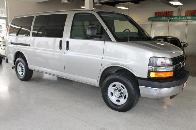 Chevrolet Express Touring W/nav.sys Passenger Van