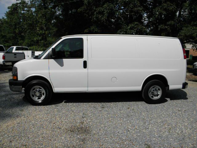 Chevrolet Express 2008 photo 3