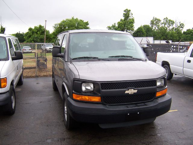 Chevrolet Express 2008 photo 5