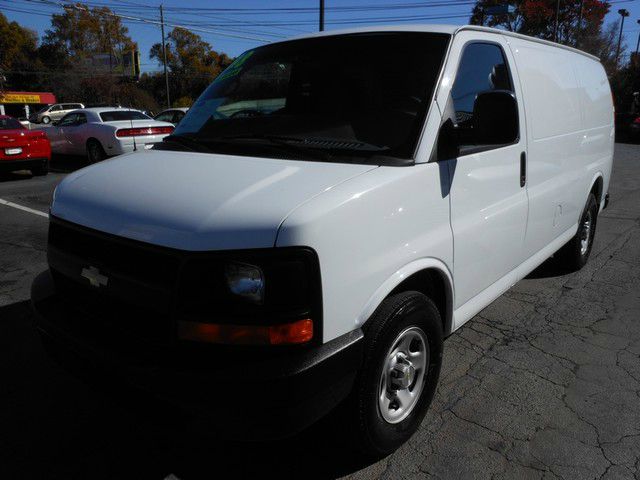 Chevrolet Express 2008 photo 2