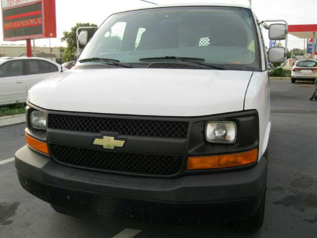 Chevrolet Express 2008 photo 4