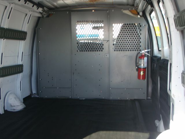 Chevrolet Express 2008 photo 11