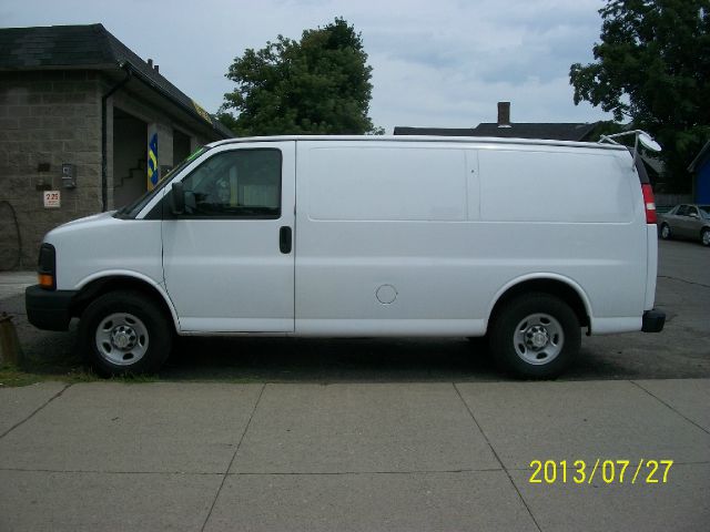 Chevrolet Express Coupe 4D Passenger Van