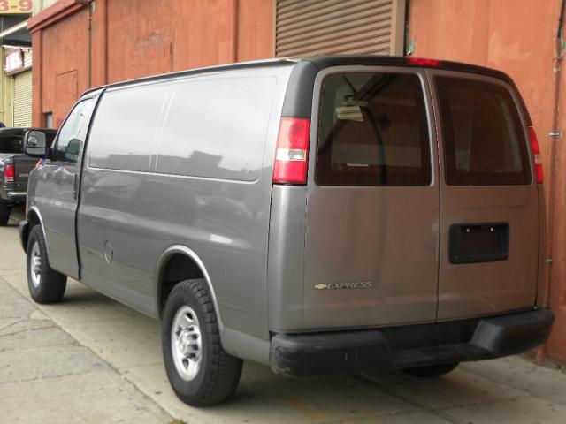 Chevrolet Express 2008 photo 4