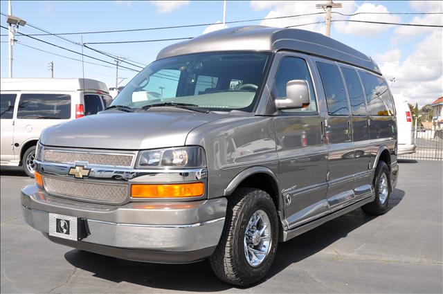 Chevrolet Express LS EXT Passenger Van