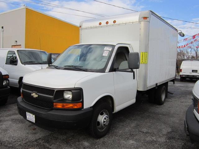 Chevrolet Express LT Ext Cab 4WD Passenger Van