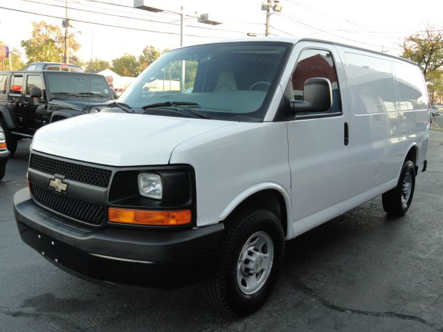 Chevrolet Express 2008 photo 3