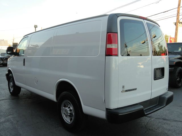 Chevrolet Express 2008 photo 4