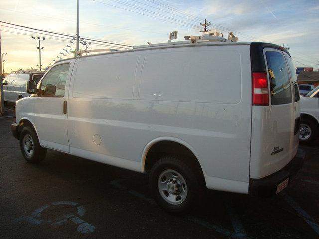 Chevrolet Express 2008 photo 4