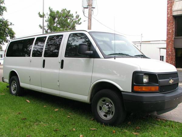 Chevrolet Express 2008 photo 2