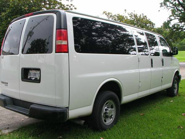 Chevrolet Express 2008 photo 3